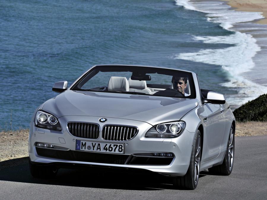 BMW 650i Convertible 2011 года  (фото 10 из 16)